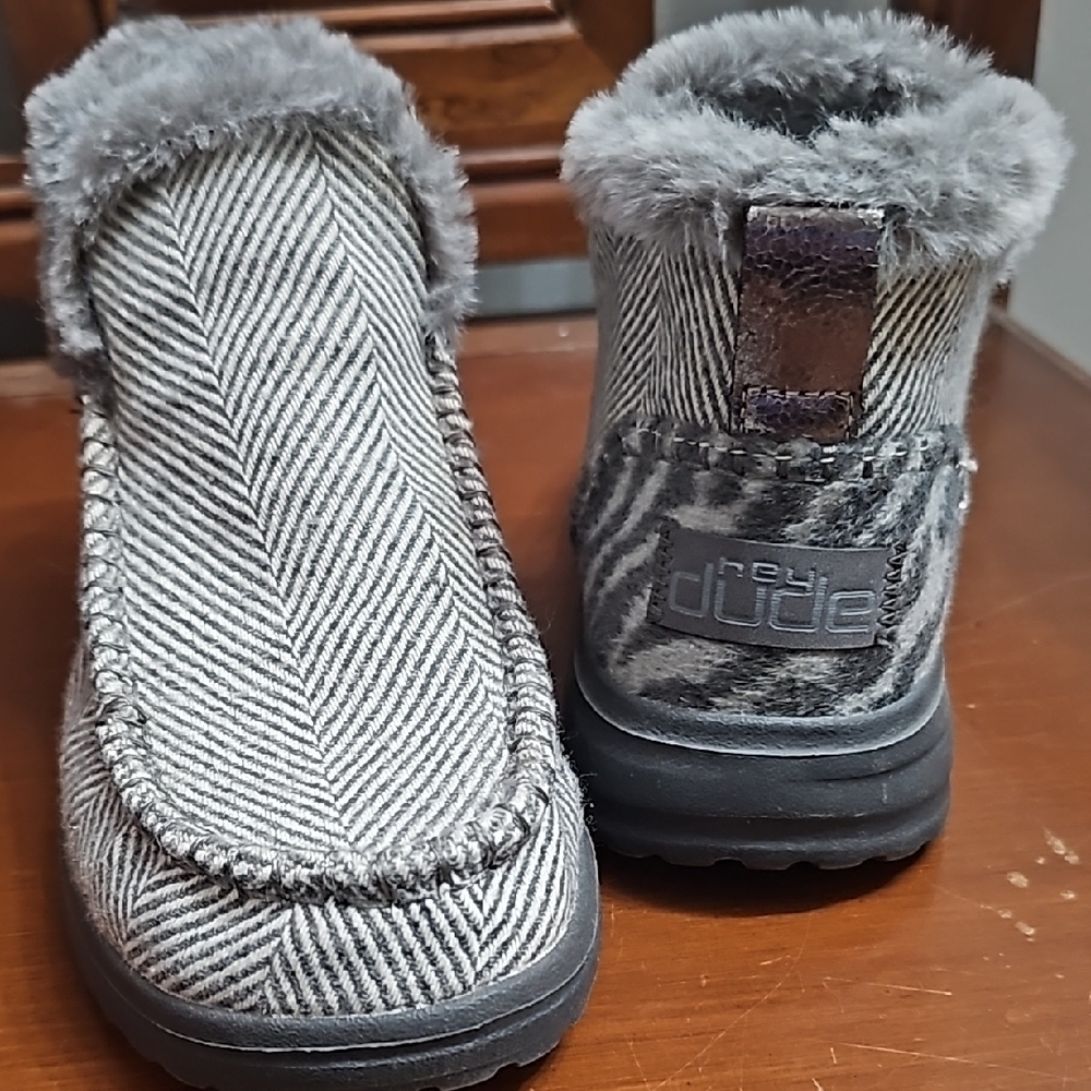 Hey Dude Black and Gray Ankle Boots with Herringbone Pattern
